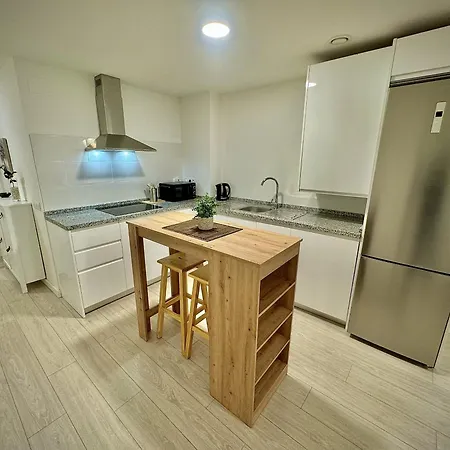 Lorca With Pool By Homing Apartman Torremolinos